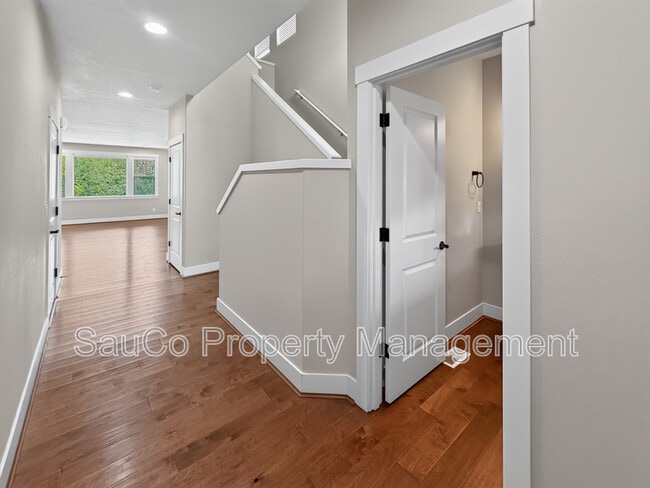 Photo - 20269 SW Gracie St