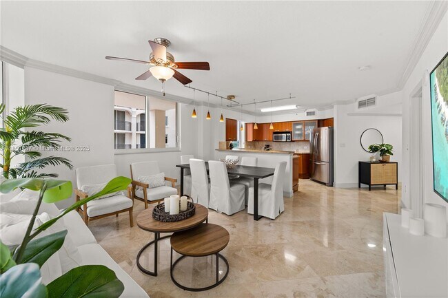 Building Photo - 2011 N Ocean Blvd Unit 401 Rental