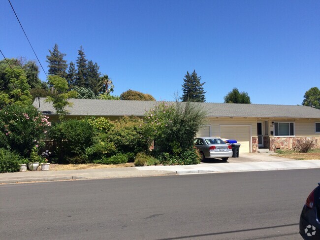 Building Photo - 2730 Sonoma St Rental
