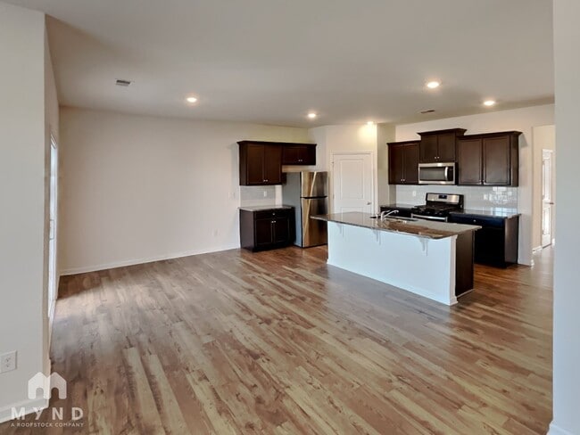 Photo - 10 Garden Hill Rd