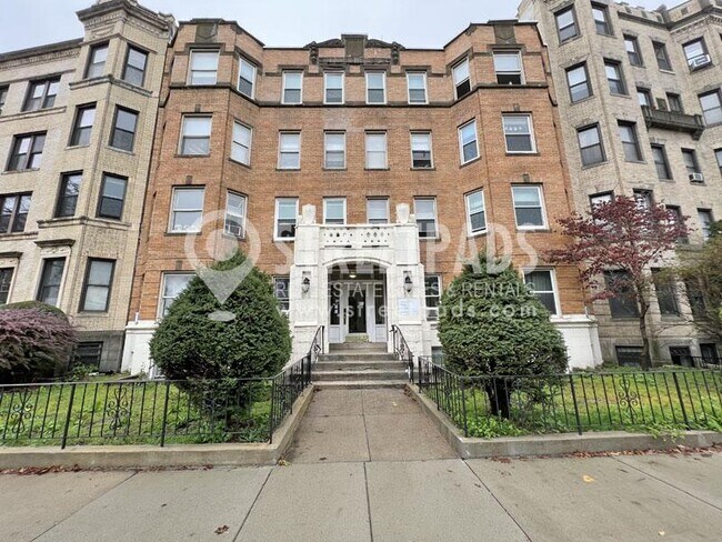 Building Photo - 2 bedroom in Boston MA 02215 Rental