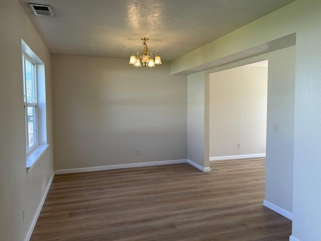 Photo - 318 S Ashley Ave