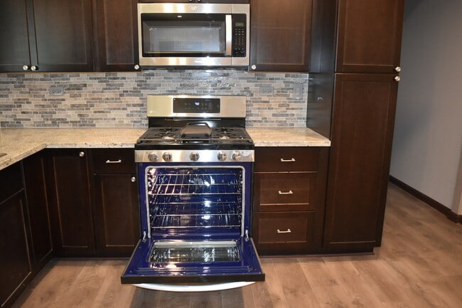 Photo - 2025 Sheridan St