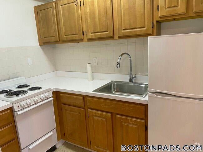 Building Photo - 475 Highland Ave Rental