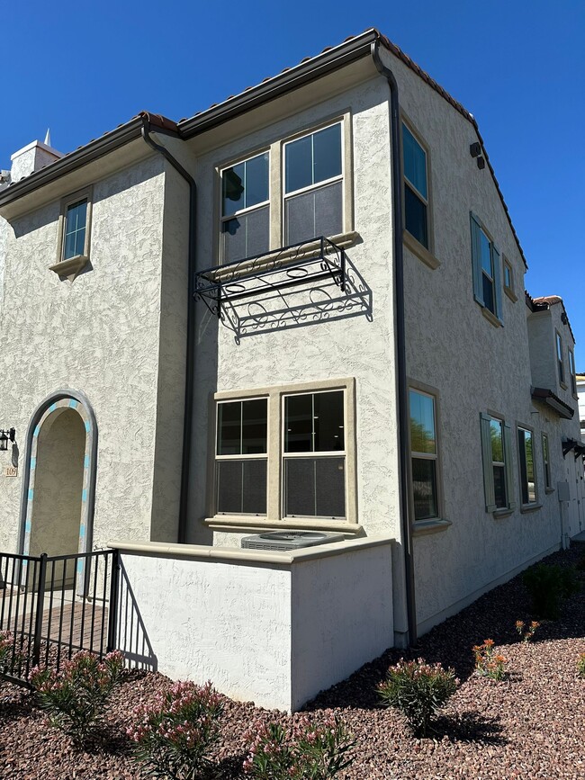 Photo - 2629 S Equestrian Dr