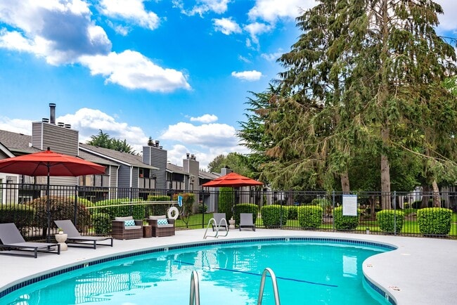 Riverside Park Apartments