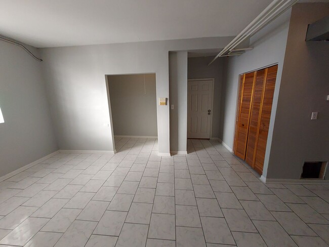 Photo - 1252 S Karlov Ave Unit 1252-GF