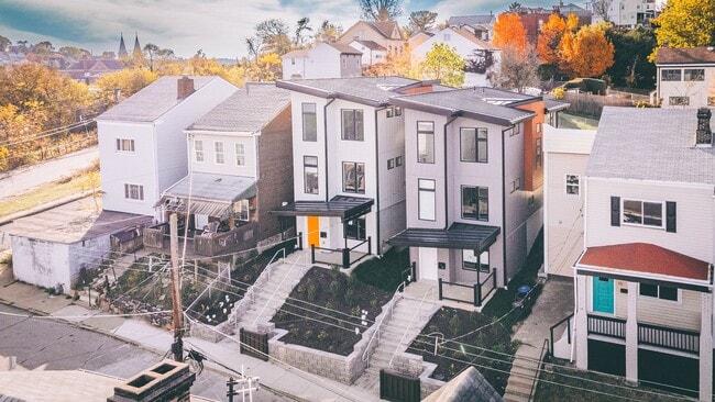 Photo - 10 Renwick St