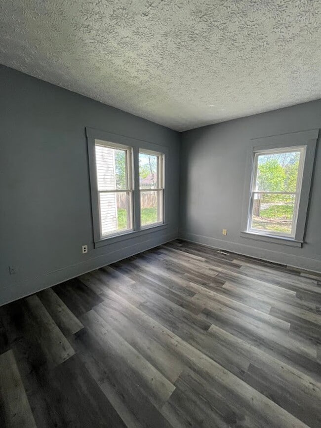 Photo - 3 Bedroom 1 Bathroom Home Rent Ready