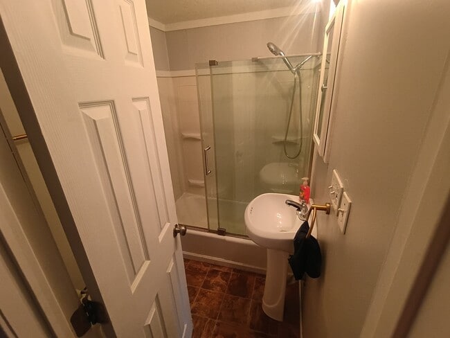 Photo - 410 E Adams St