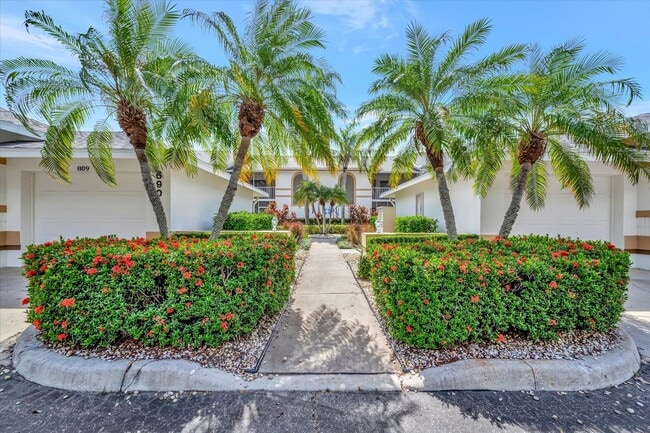 Building Photo - Golf Membership Included • Annual Furnishe...