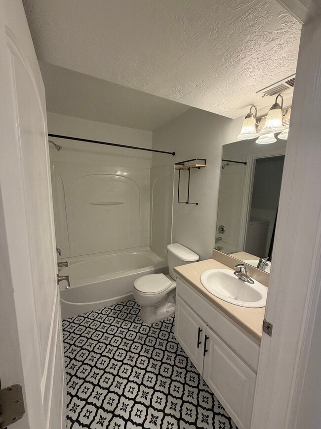 Photo - 372 S 930 W Unit 104