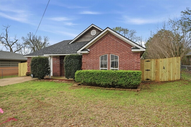 Photo - 2418 Loy Lake Rd