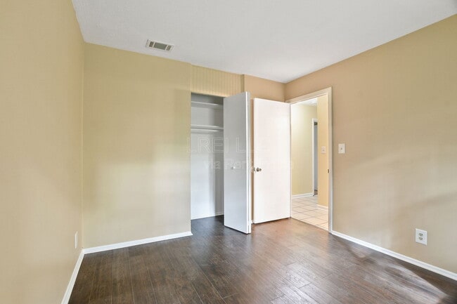 Photo - 5409 Ailanthus Trail