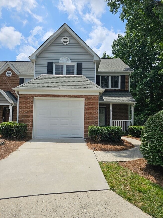 Townhome in Greensboro! - Townhome in Greensboro!