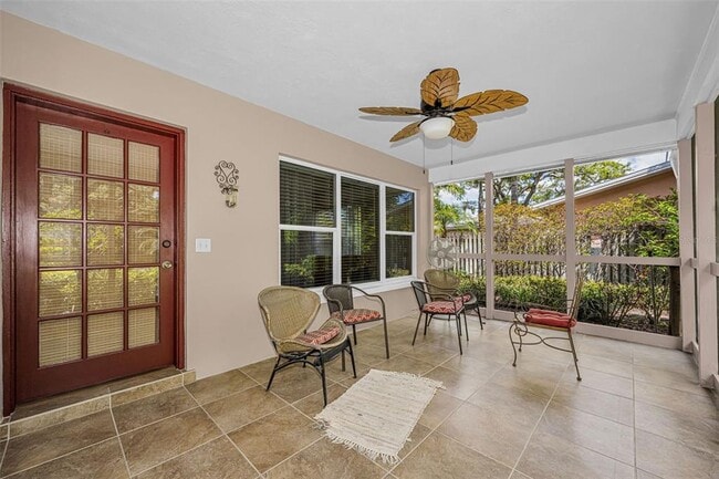 253 Park Cir S