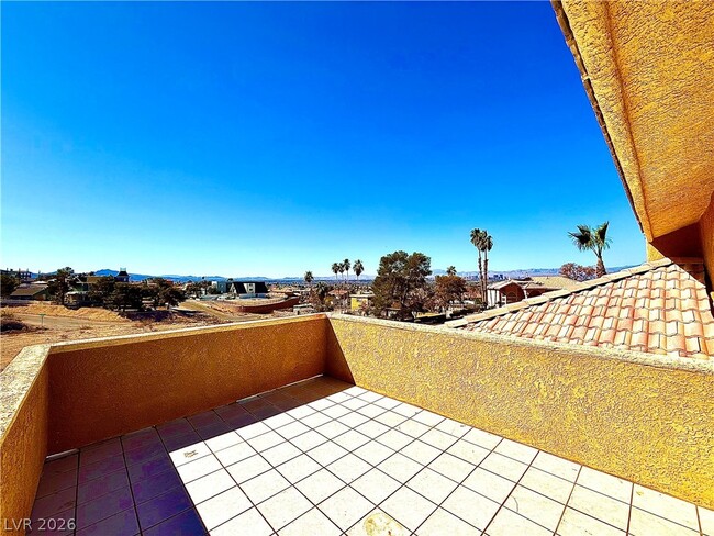 Photo - 764 Benedict Dr