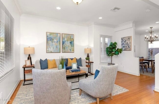 Photo - 272 N Chester Ave