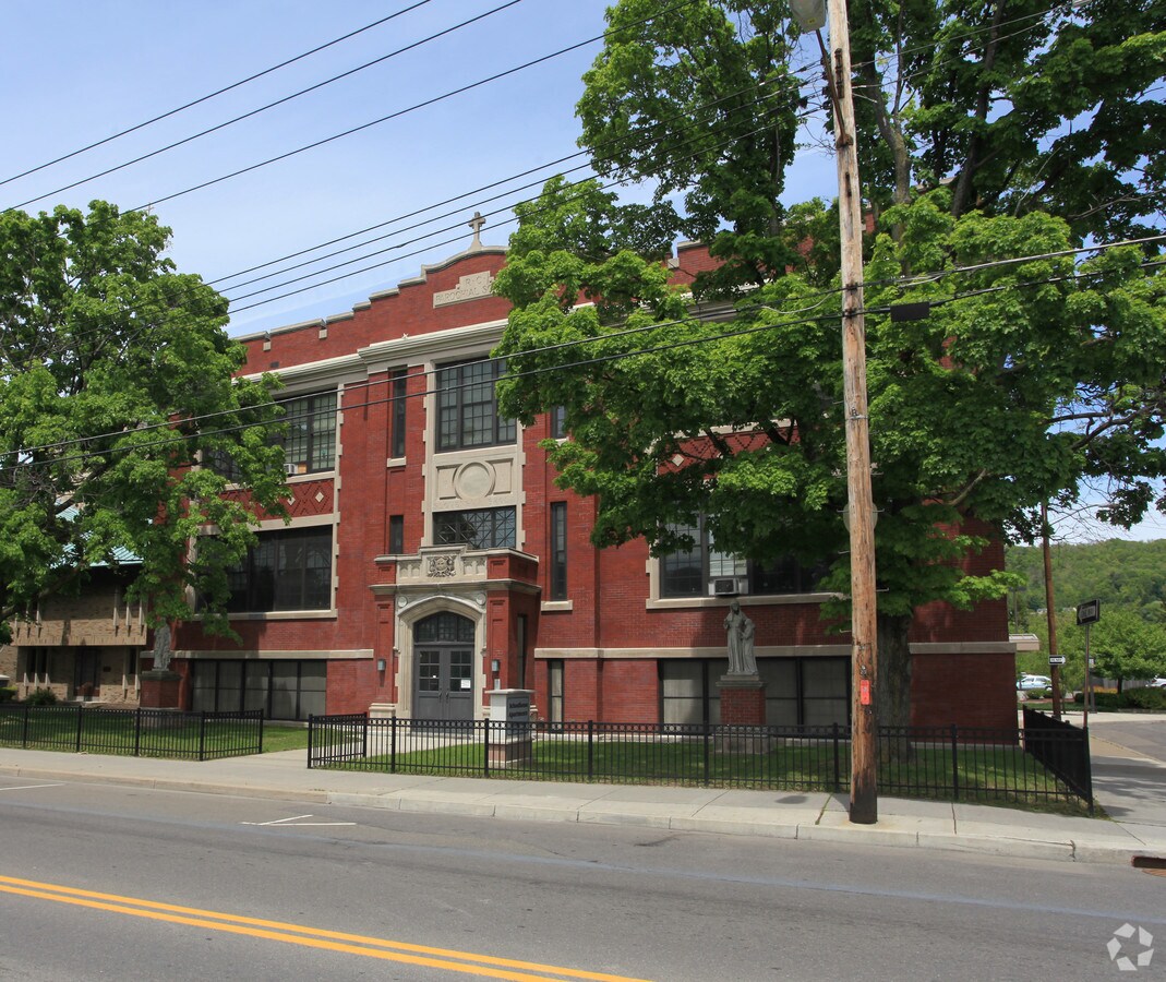 Photo - Schoolhouse Apartments