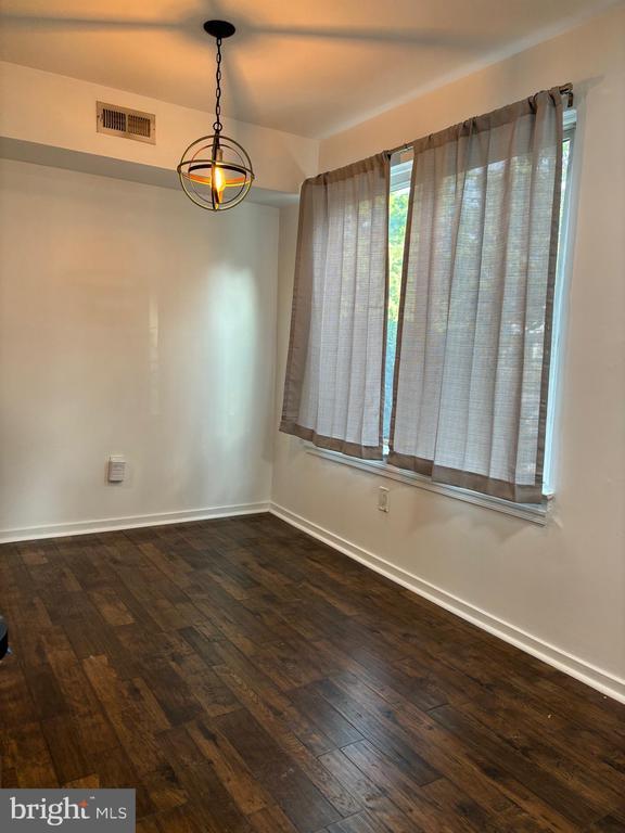 Photo - 101 Gregorys Way