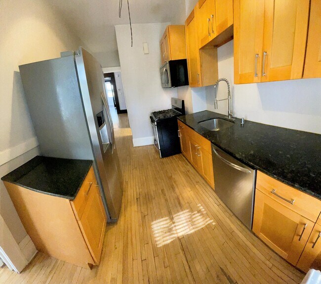 Photo - 3852 Grand Ave S Unidad 3