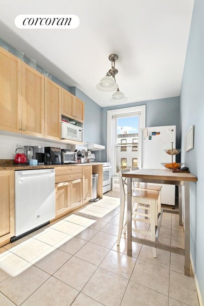 Photo - 130 Berkeley Pl