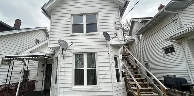 Photo - 417 Utah St Unidad 417 utah upstairs