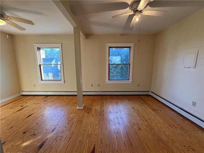 Photo - 31 Powel Ave Unit RC