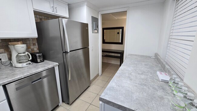 Photo - 3150 N Palm Aire Dr Unit 108