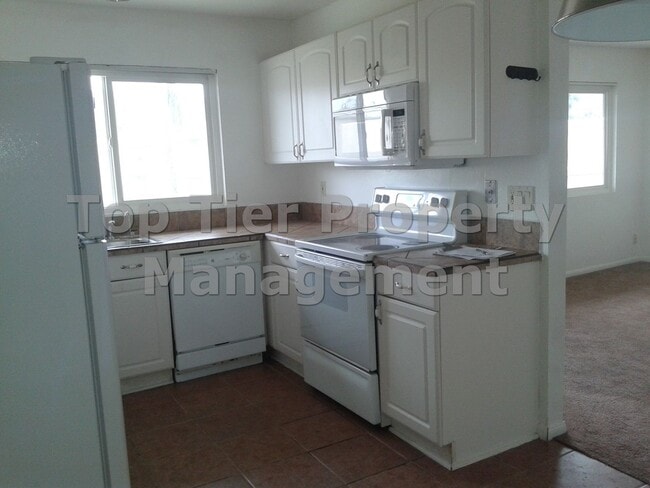 Photo - ***Gated Complex - 2 bed / 2 bath Condo in El Cajon - Available 02/10*** Unit 17