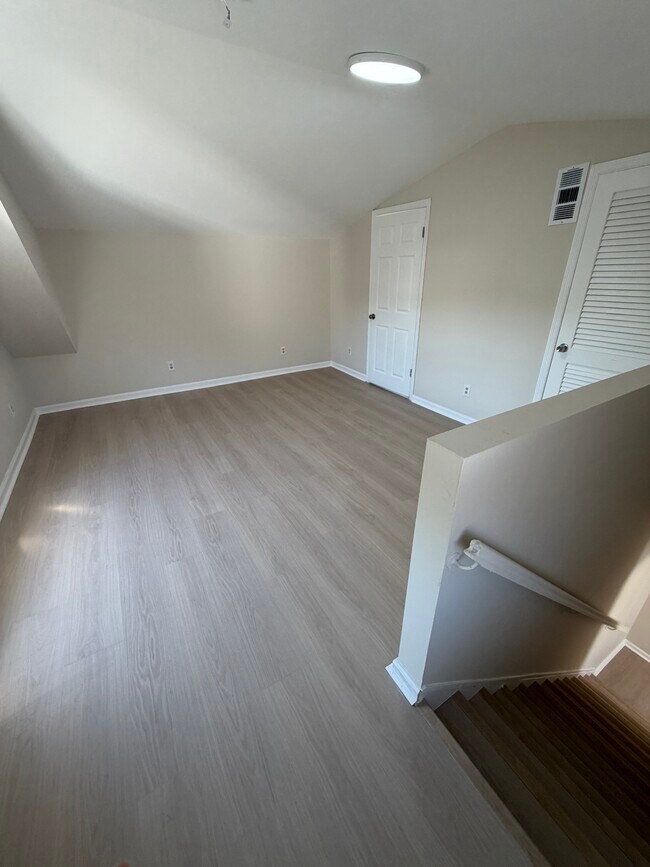 9 Hobart Pl