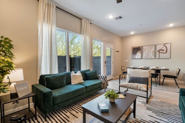 Building Photo - 16485 N Stadium Way Unit SI ID1524918P