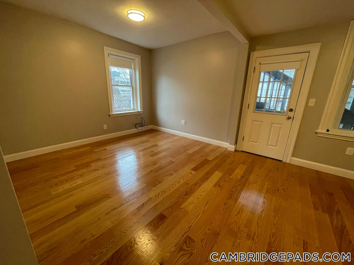 Photo - 124 Berkshire St Unit 1