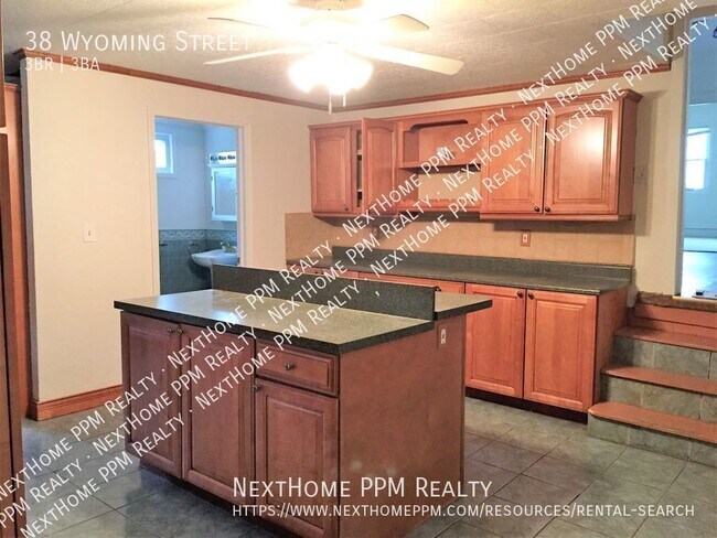 Photo - 38 Wyoming St