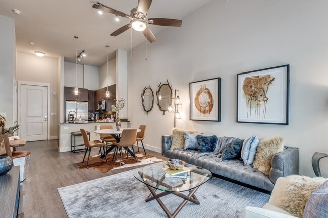 Building Photo - 4110 Fairmount Rental