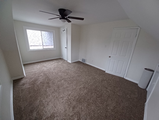 Photo - 2410 S 62nd St