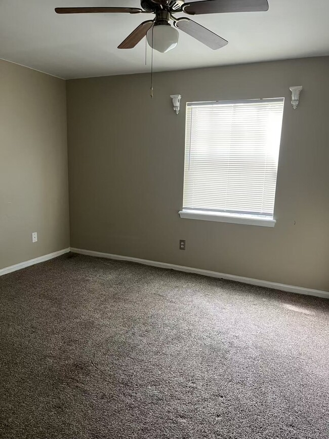 5501 Hornaday Rd Unit D