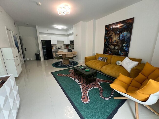 Photo - 2020 Prairie Ave Unidad 205