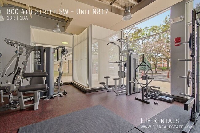 Photo - 800 4th St SW Unit N817