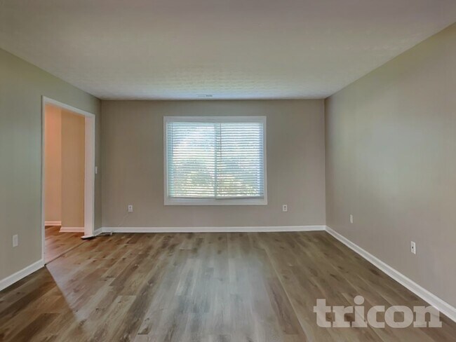 Photo - 703 Morgans Ridge Dr