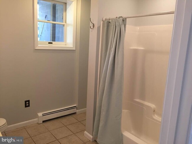 Photo - 5800 River Rd