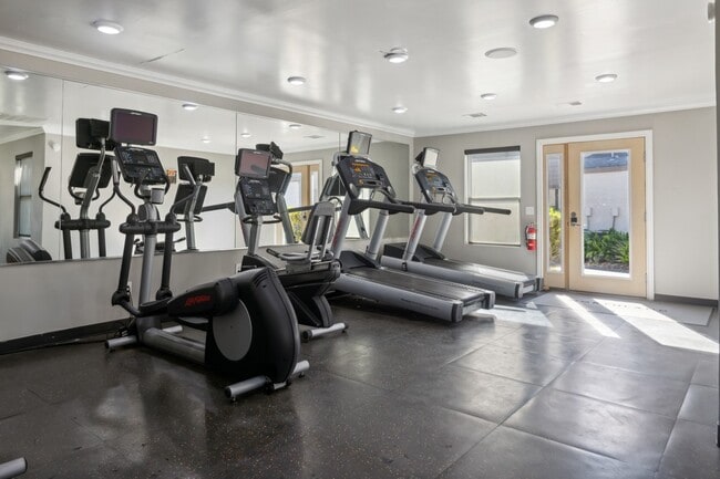 Fitness Center - Candlewood