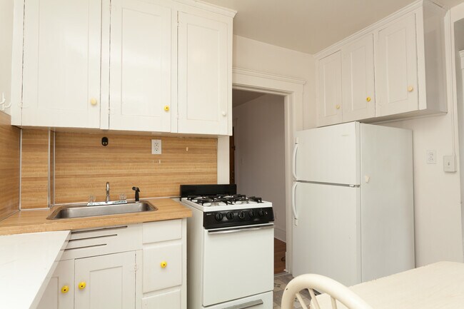 Photo - 1130 Oakland Ave