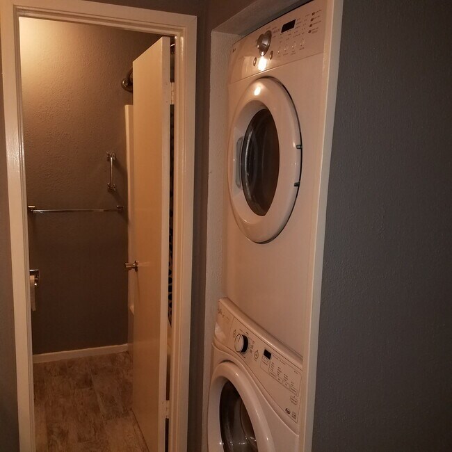 Photo - 1100 Augusta Dr Unidad 48