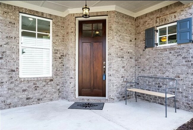 Photo - 973 Rittenhouse Way SE