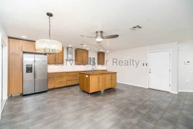 Photo - 15649 N 29th Pl