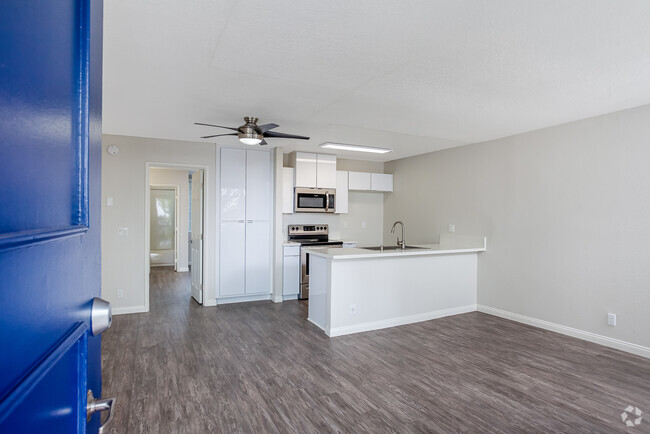 Welcome to Summerwood in La Habra, CA - Summerwood Apartment Homes