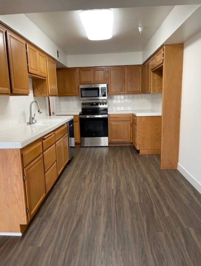 Photo - 4540 Natick Ave Unidad 304
