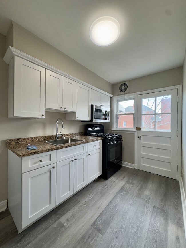 Photo - Charming 2 Bedroom/1 Bathroom Townhome in Essex, Baltimore, MD!