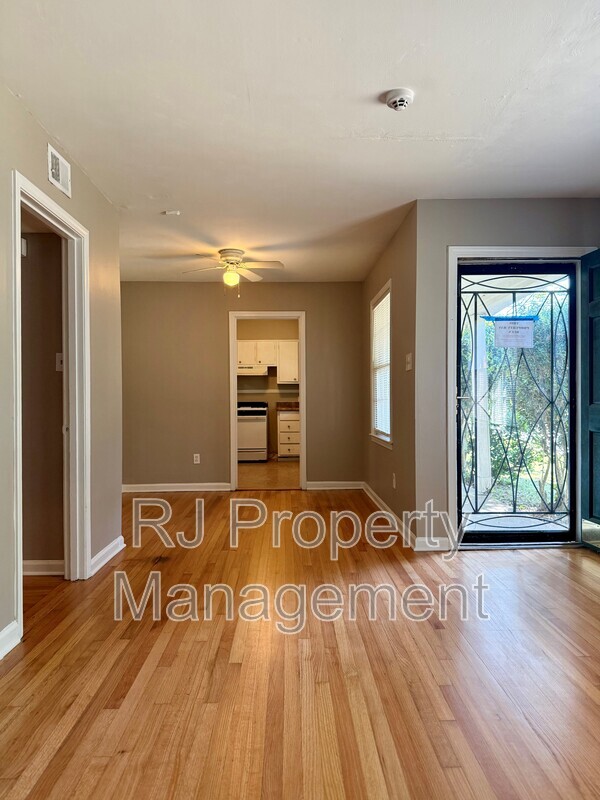 Photo - 3698 Philsdale Ave